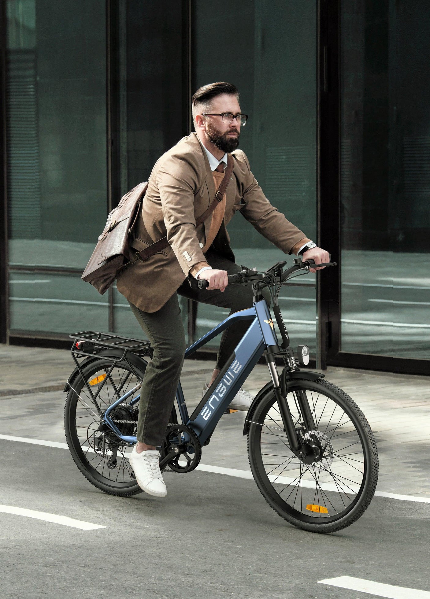 Man riding P26 Combo electric bike from Engwe Bikes EU on city street with a stylish bag